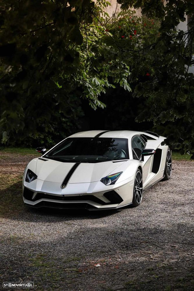 Lamborghini Aventador LP 750-4 Superveloce - 2