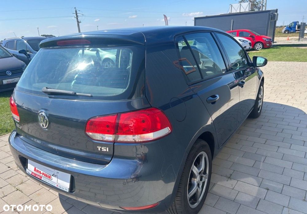 Volkswagen Golf - 5