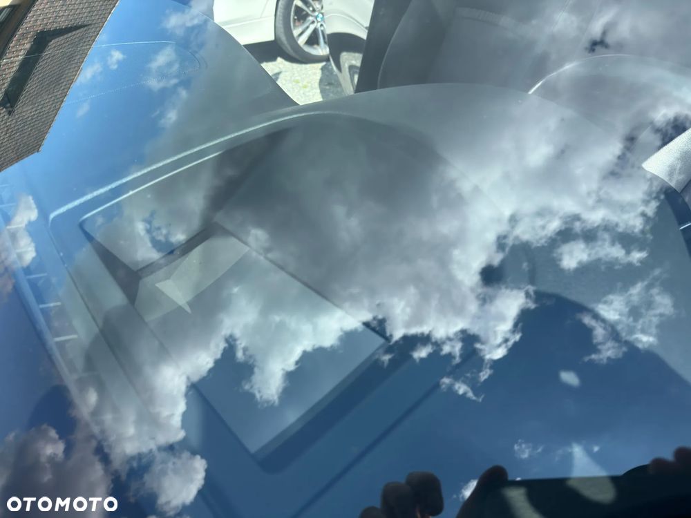 BMW Seria 5 528i xDrive - 25