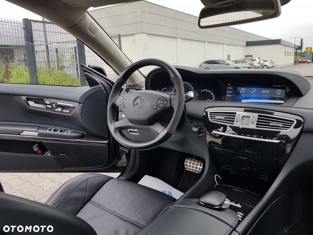Mercedes-Benz CL - 31