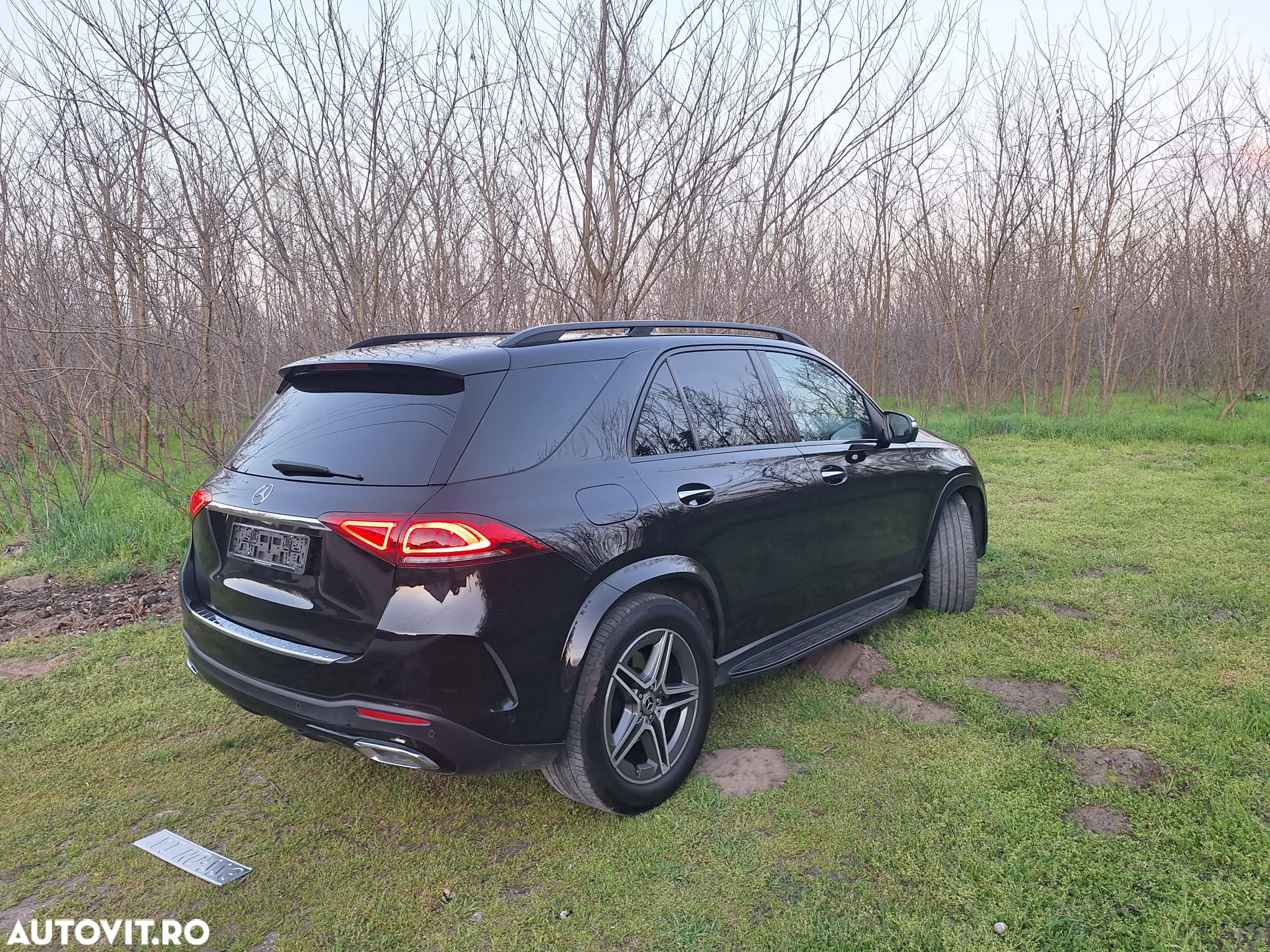 Mercedes-Benz GLE 400 d 4Matic 9G-TRONIC AMG Line - 13