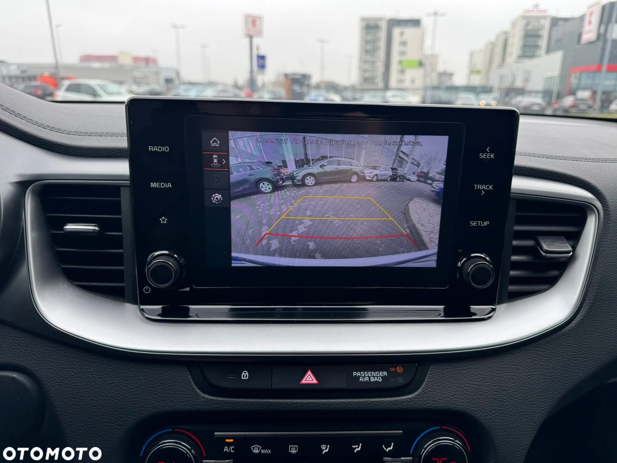 Kia XCeed 1.5 T-GDI M - 14