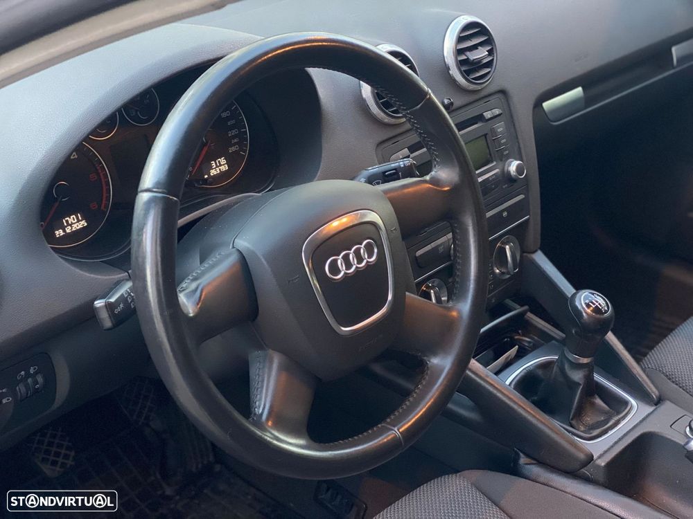 Audi A3 Sportback 1.9 TDi - 13