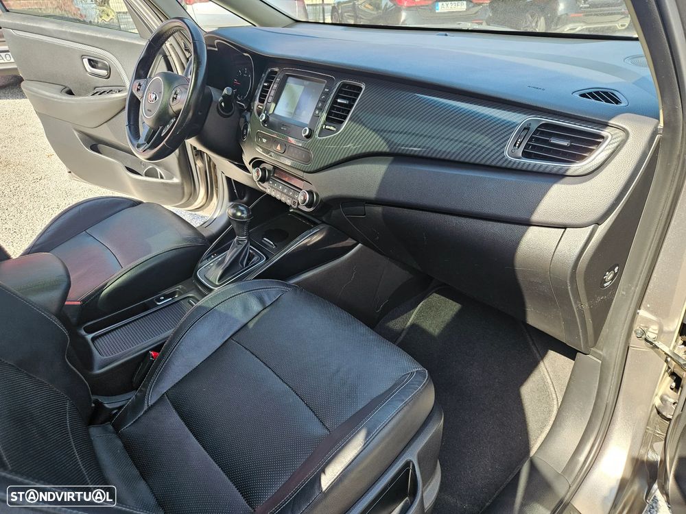 Kia Carens 1.7 CRDi ISG TX 7DCT - 14