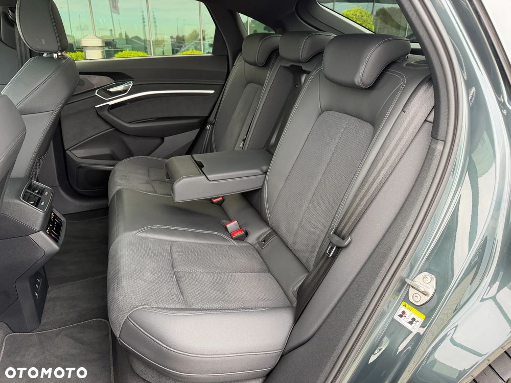 Audi e-tron 55 Quattro S Line - 17