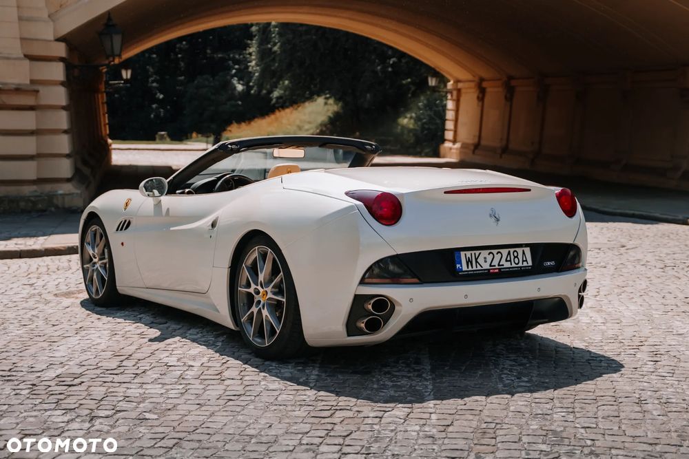 Ferrari California F1 DCT - 22