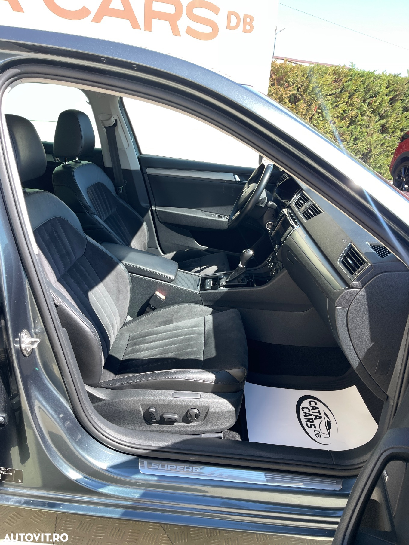 Skoda Superb 2.0 TDI DSG Style - 18