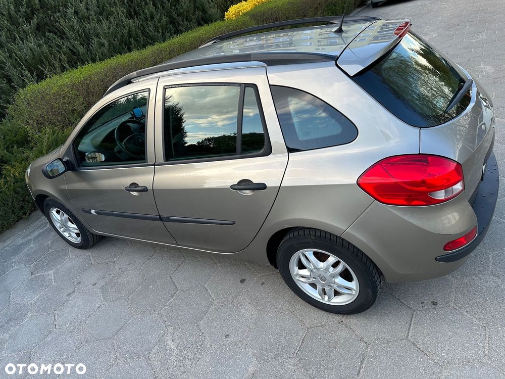 Renault Clio - 6