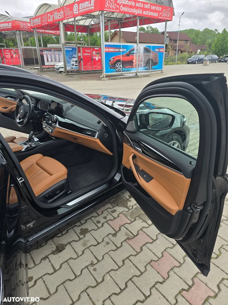 BMW Seria 5 530i Aut. Sport Line - 19