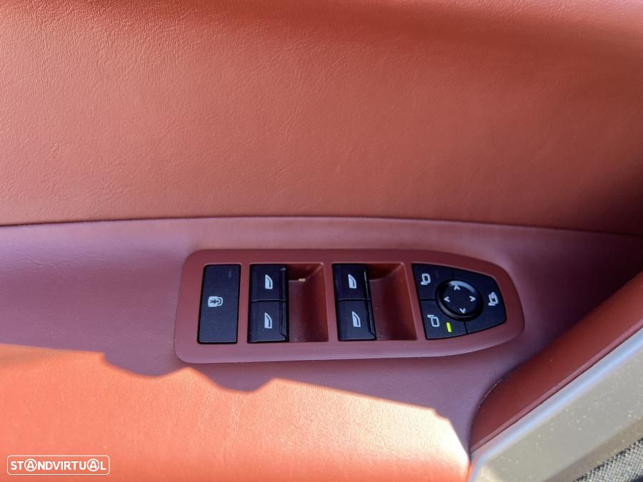 BMW iX xDrive 40 Pack Desportivo - 21