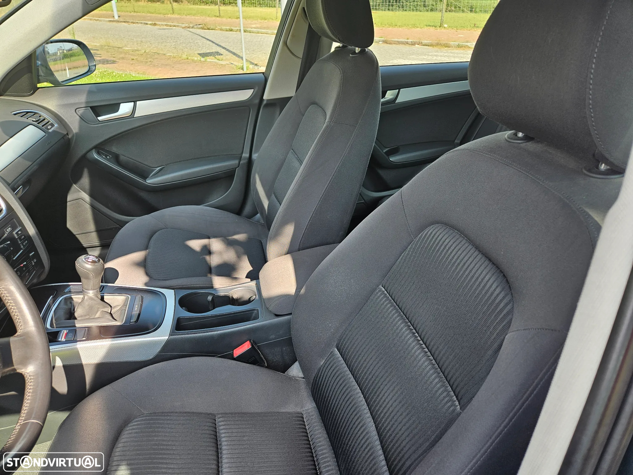 Audi A4 2.0 TDI exclusive - 11