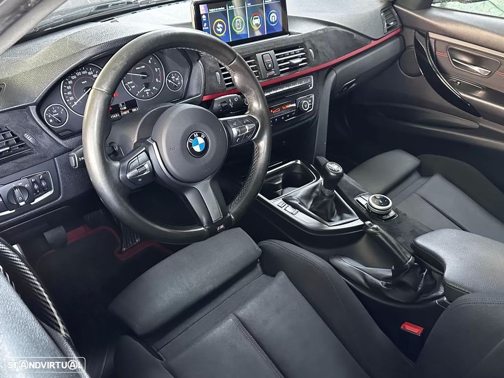 BMW 320 d Pack M - 15