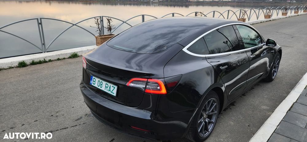 Tesla Model 3 Standard Reichweite Plus Hinterradantrieb - 7