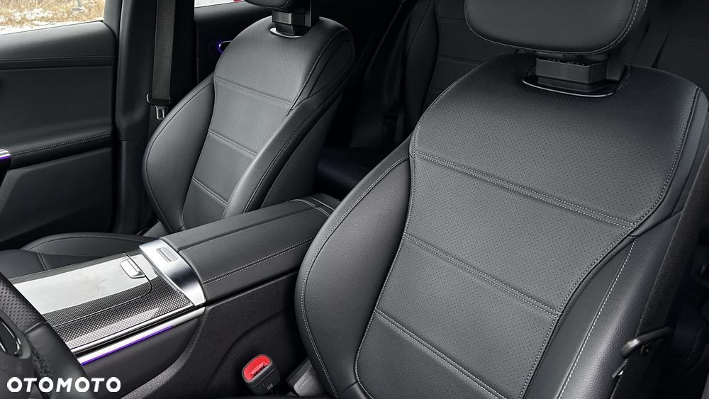 Mercedes-Benz GLC - 13