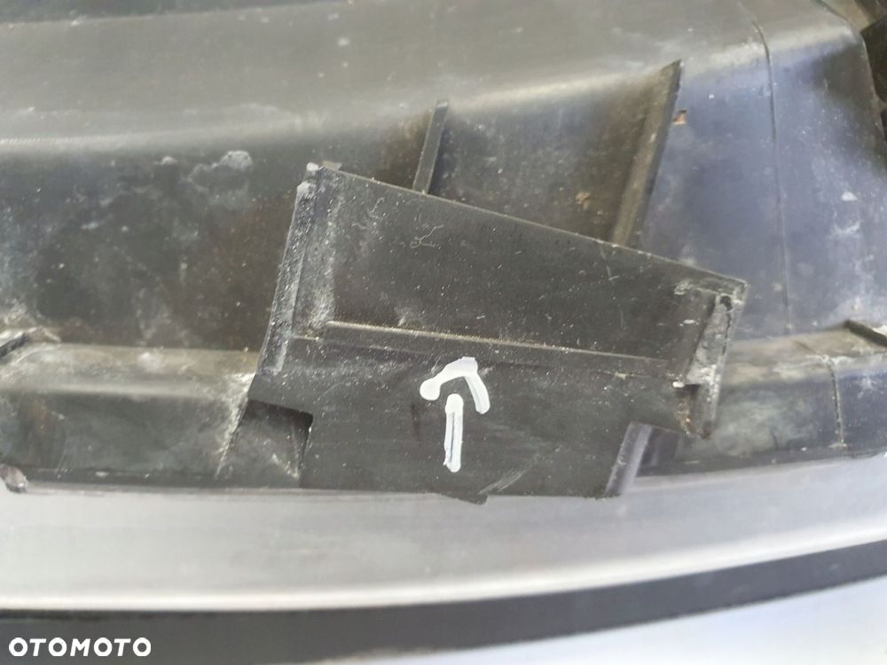 LAMPA PRAWA Opel Zafira A PRZEDNIA prawy przód XENON EUROPA 0301116272 - 8