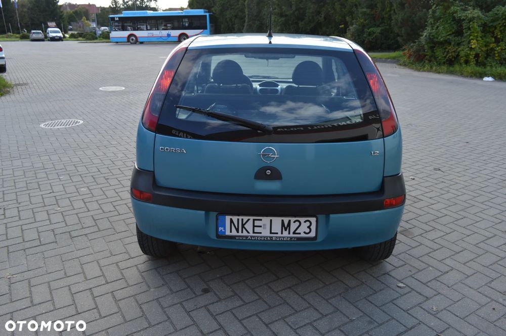 Opel Corsa 1.2 16V Cosmo - 7