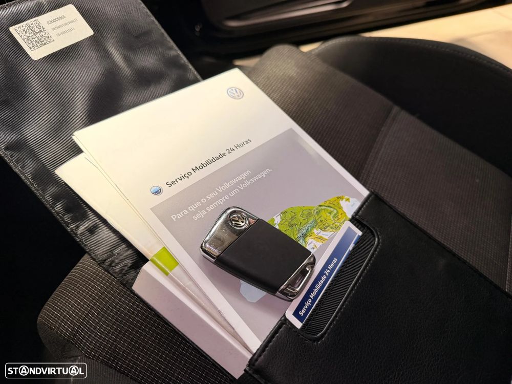 VW Passat Variant 1.6 TDI BlueMotion - 35