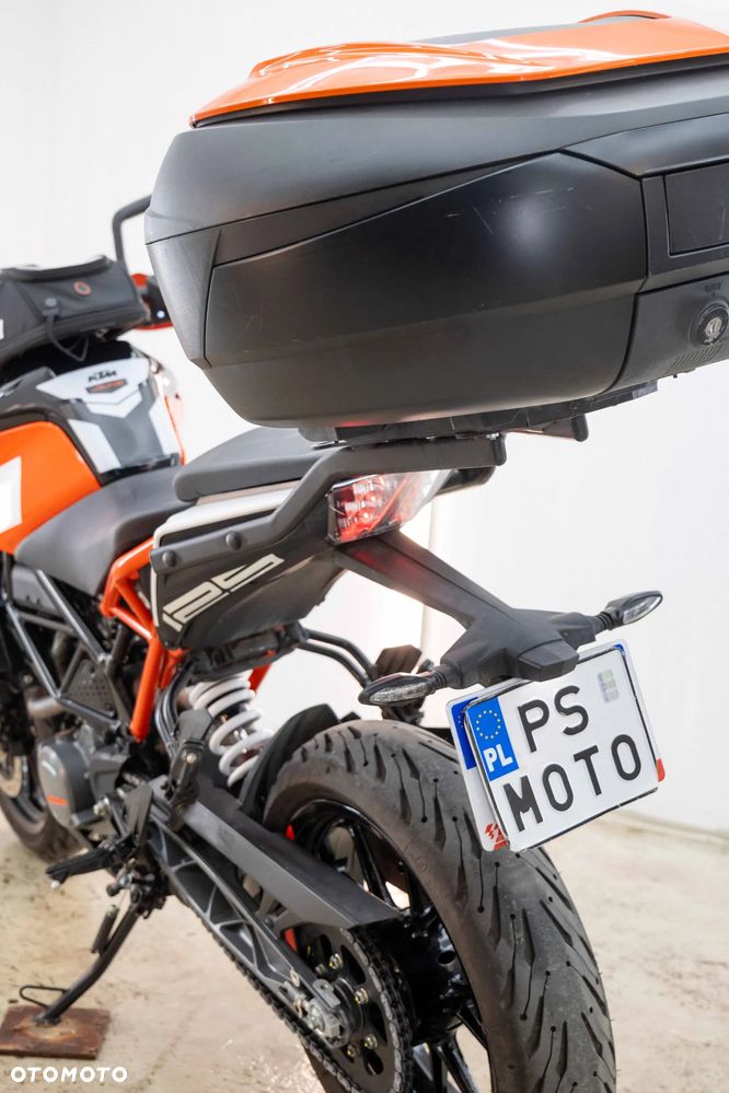 KTM Duke 125 - 18