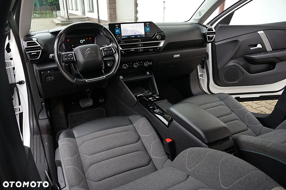 Citroën C4 BlueHDi 130 Stop&Start EAT8 SHINE - 27