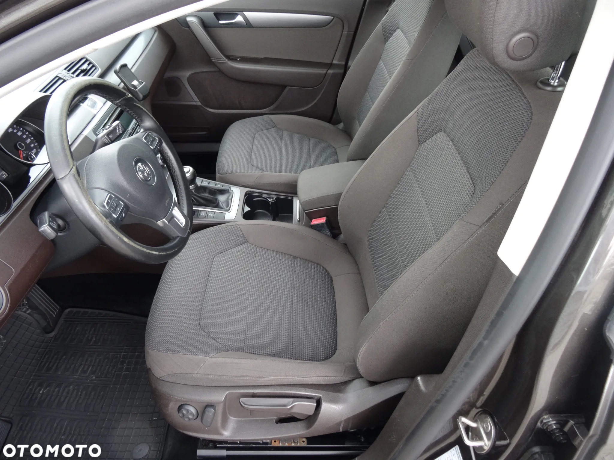 Volkswagen Passat 1.4 TSI (BlueMotion Technology) Comfortline - 11