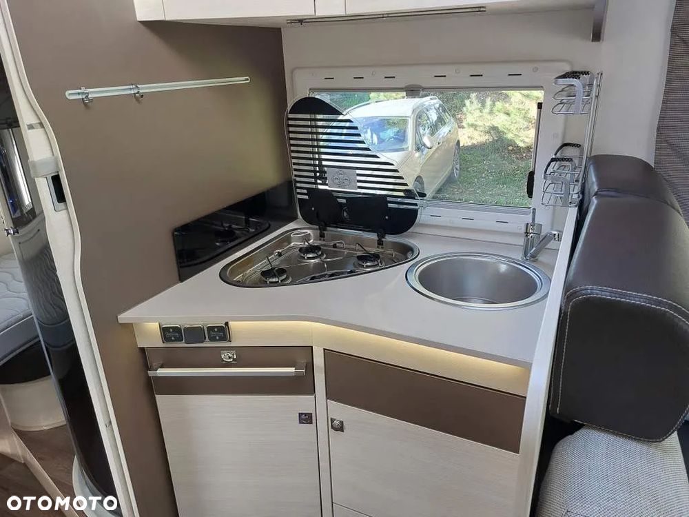 Ford ROLLER TEAM Kronos 5-Osobowy - 28