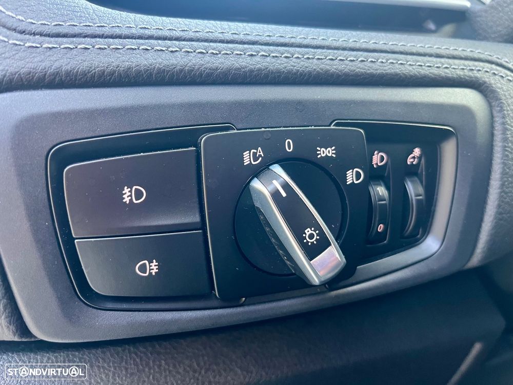BMW 218 Active Tourer i Sport Line - 26
