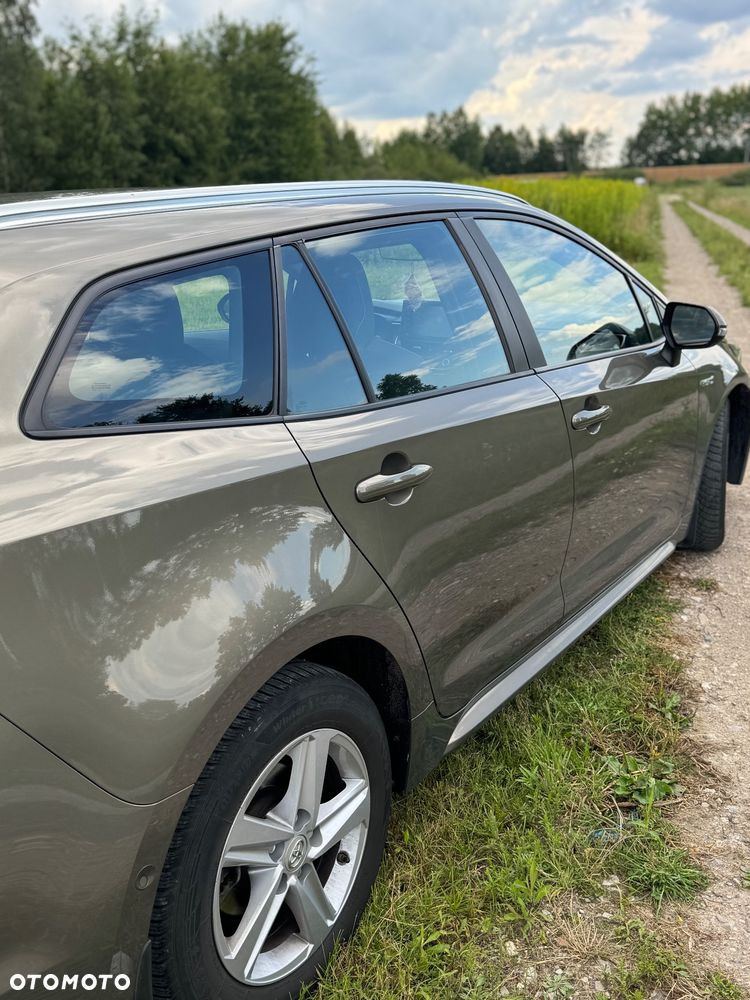 Toyota Corolla 2.0 Hybrid Comfort - 6