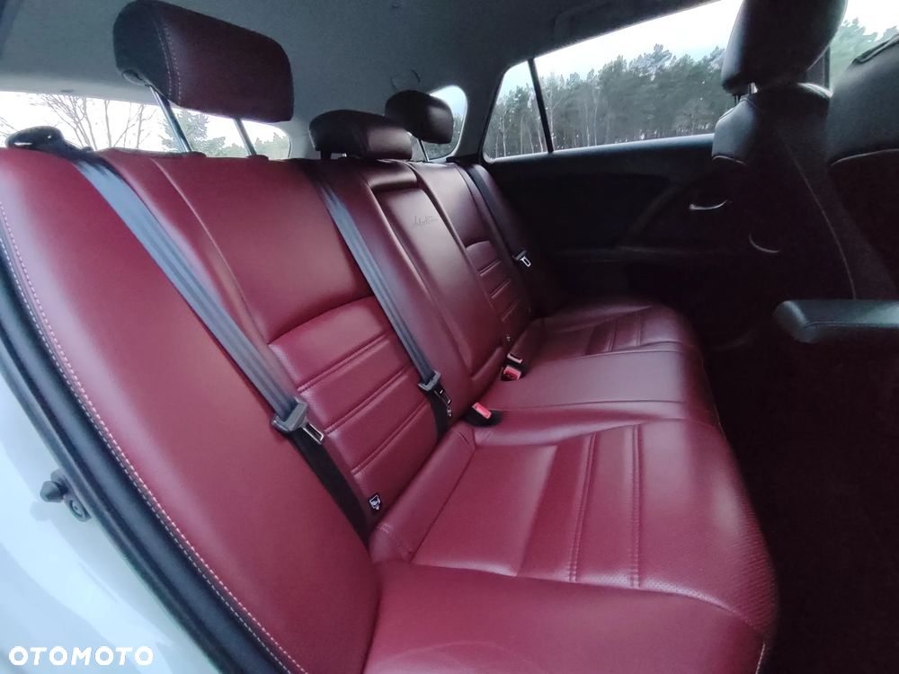 Toyota Avensis 1.8 Selection - 13