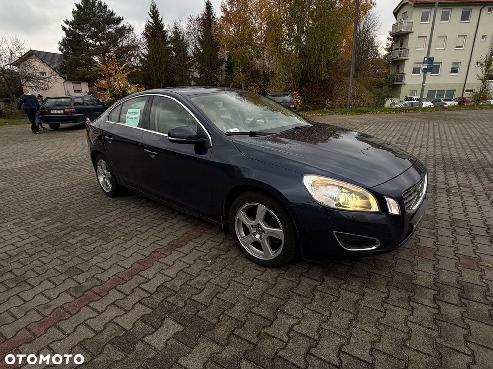 Volvo S60 D3 Geartronic Kinetic - 2