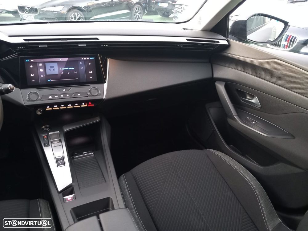 Peugeot 308 1.6 Hybrid Allure e-EAT8 - 14