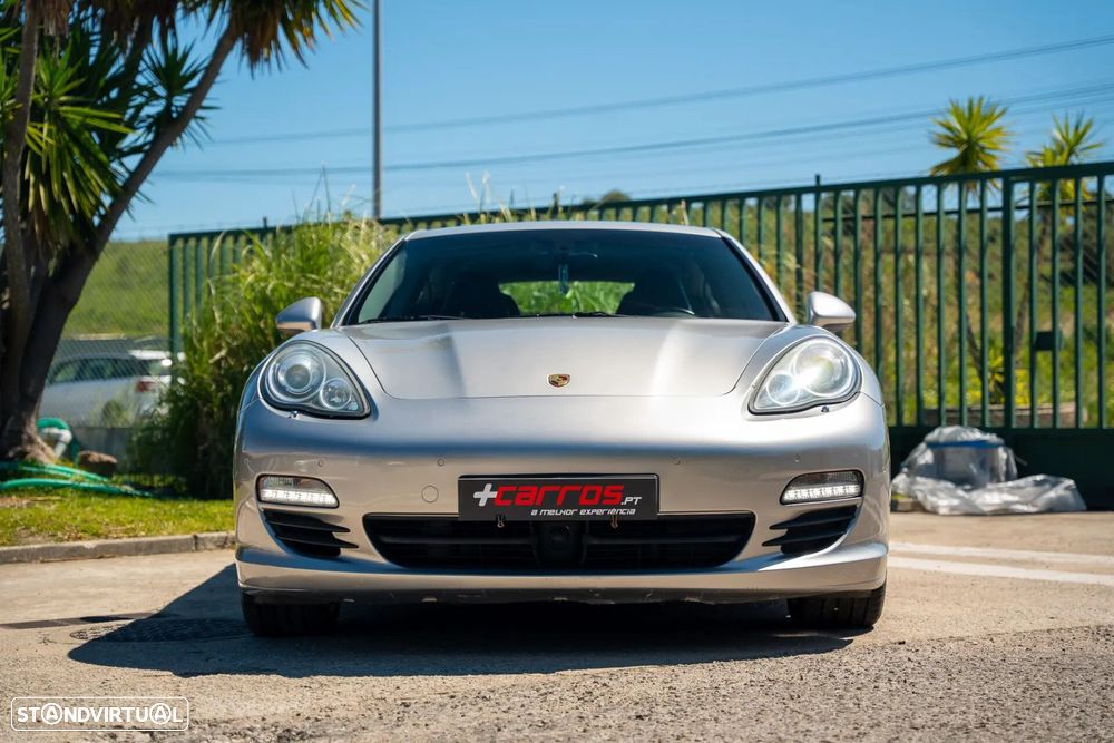 Porsche Panamera 2012 photo 4