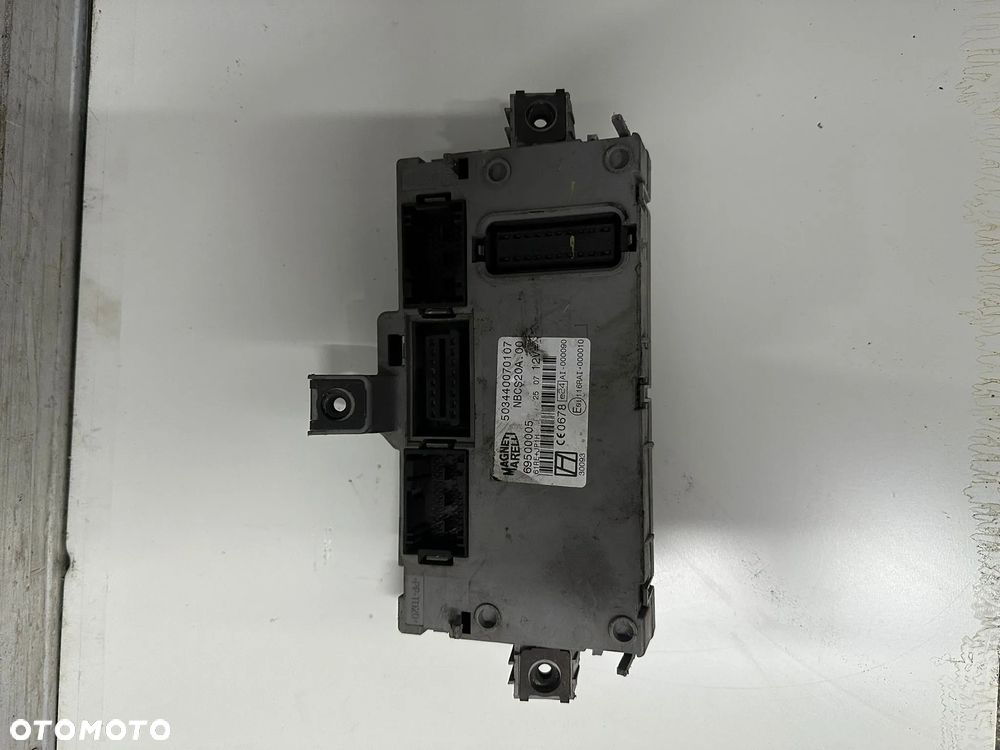 BODY KOMPUTER MODUŁ IVECO DAILY 2.3 MODUŁ BSI 69500005 - 2