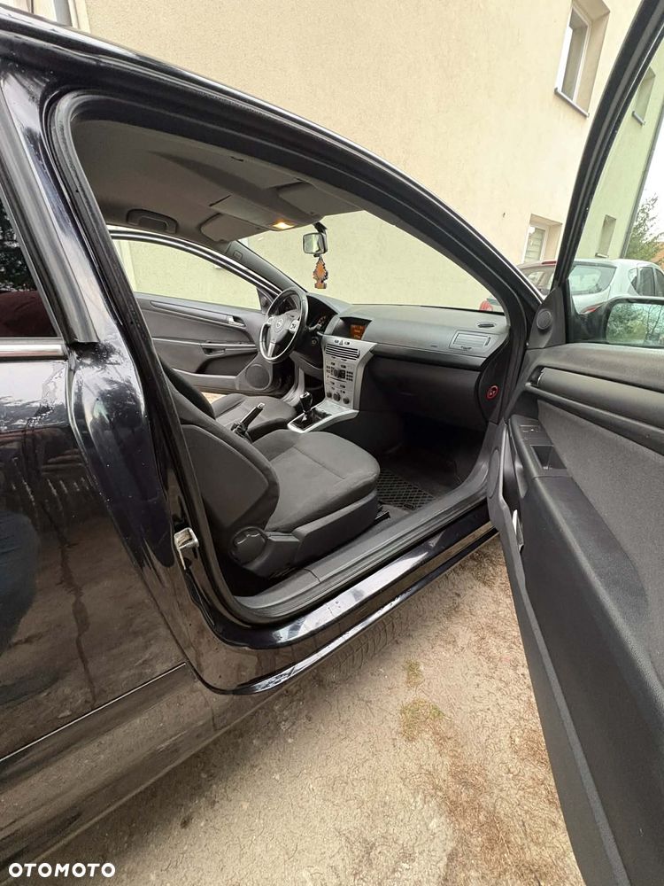 Opel Astra 1.6 - 11