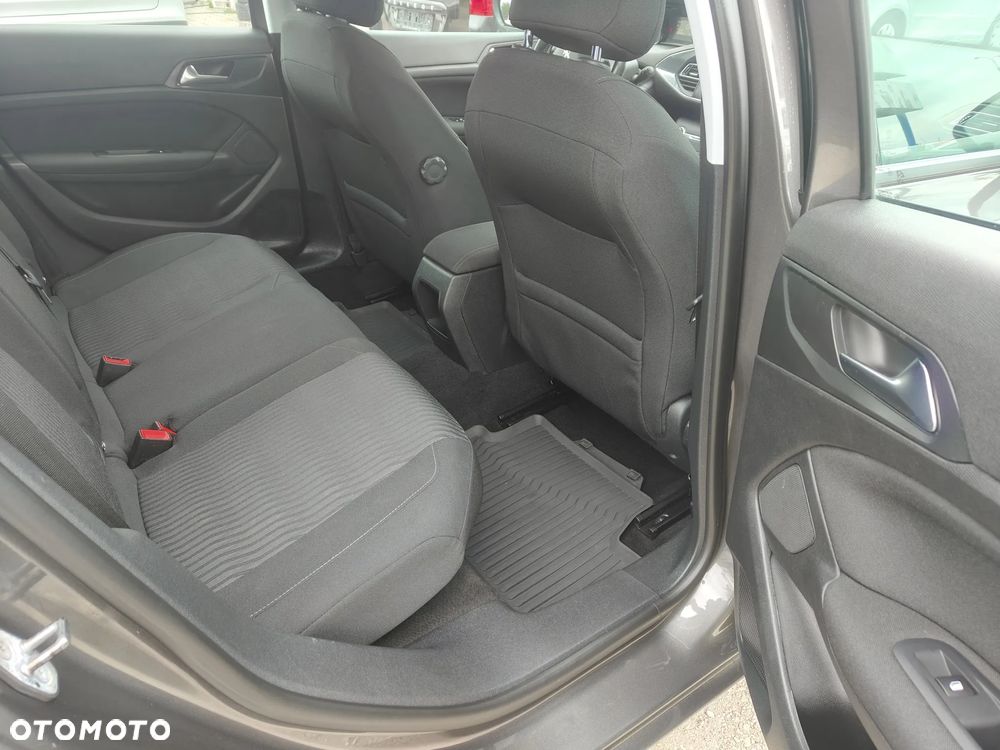 Peugeot 308 - 15