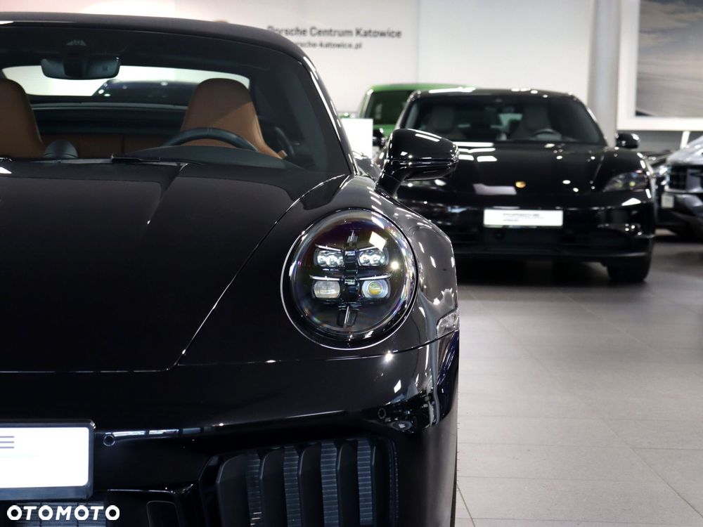 Porsche 911 Carrera T-Hybrid 4 GTS - 9