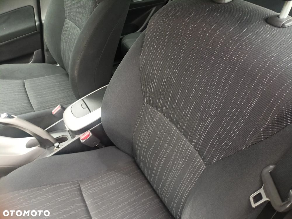 Toyota Auris 1.6 VVT-i Executive - 14