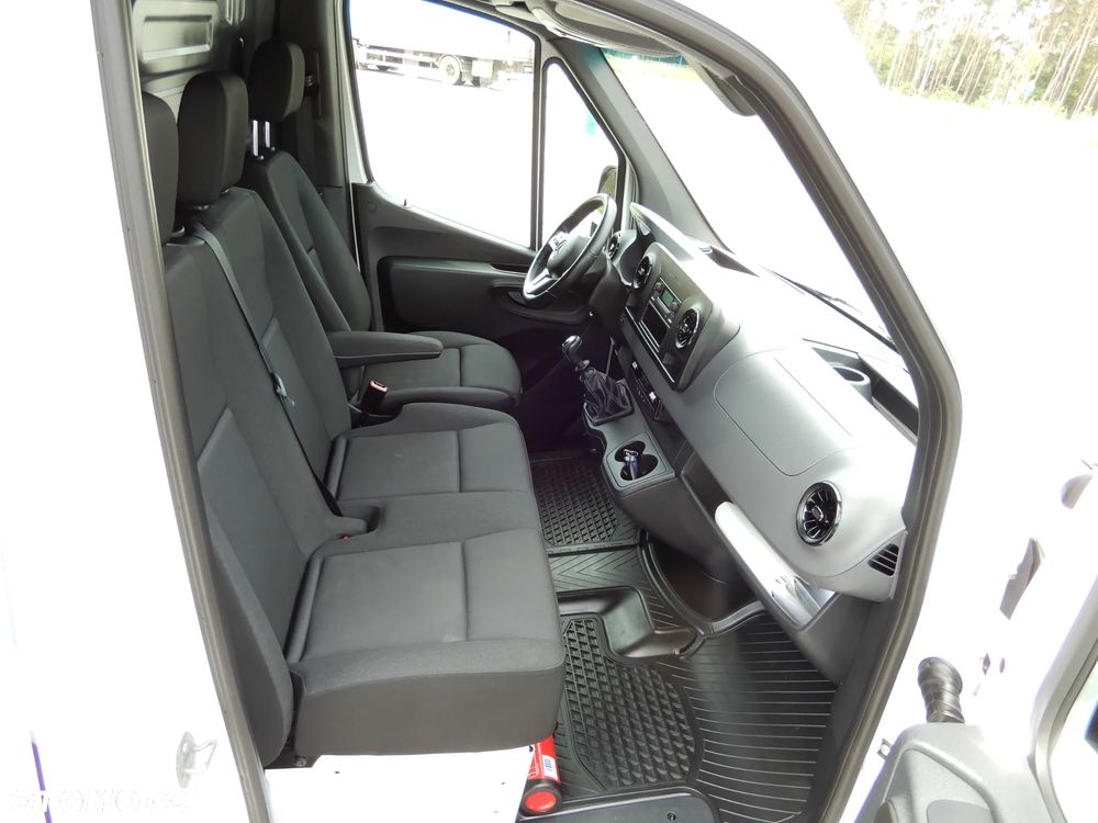 Mercedes-Benz SPRINTER 319 CDI 3.0 V6 190 KM Winda Załadowcza BÄR 600 Kg Udźwig Furgon Blaszak Maxi 4325 mm 1095 Kg Ładowności Wzmacniany Stan Jak Nowy UNIKAT MEGA OKAZJA POLECAM - 30