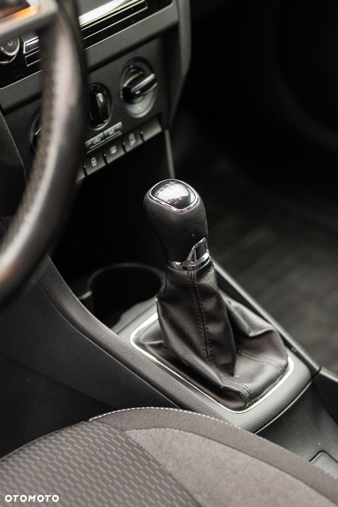 Skoda RAPID 1.4 TDI DPF Active - 17