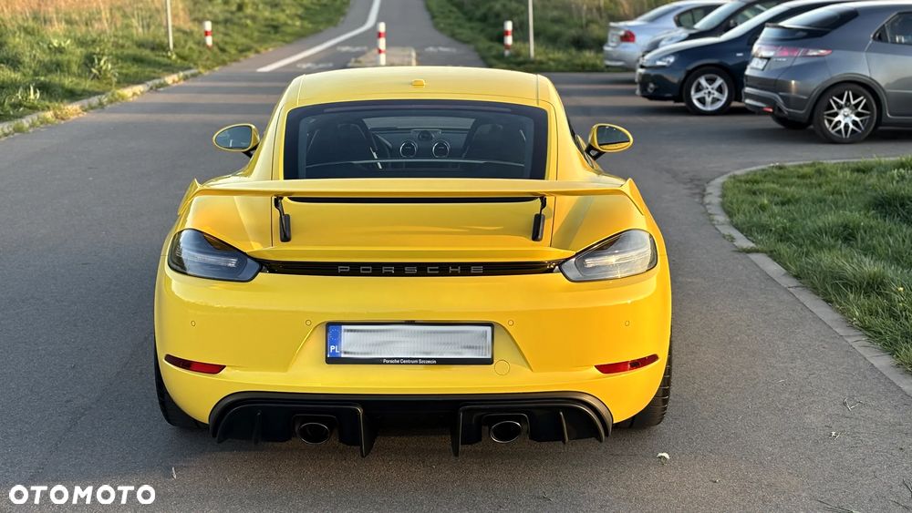 Porsche 718 Cayman GT4 - 6