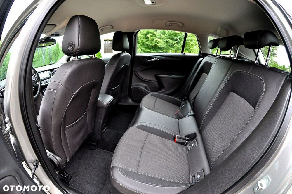 Opel Astra 1.4 Turbo Start/Stop Automatik Business - 9