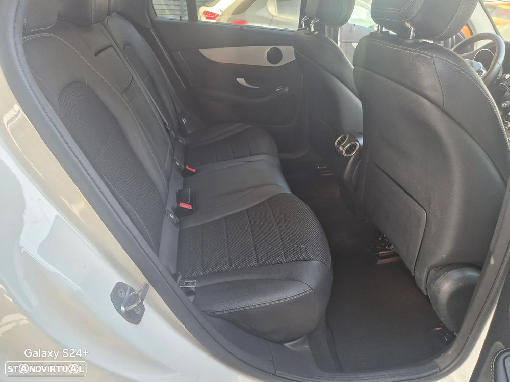 Mercedes-Benz GLC 220 d 4Matic 9G-TRONIC Exclusive - 23
