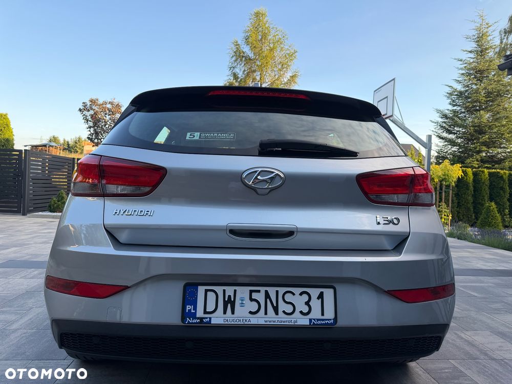 Hyundai i30 1.5 DPI Classic + - 4