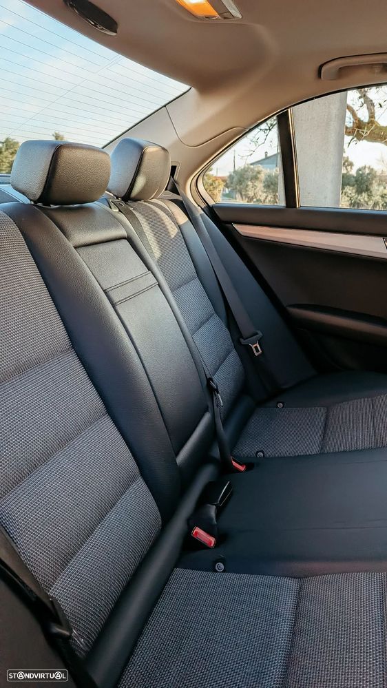 Mercedes-Benz C 220 CDI DPF BlueEFFICIENCY - 22