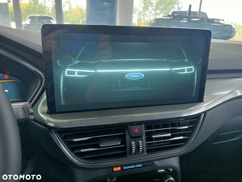 Ford Kuga - 18