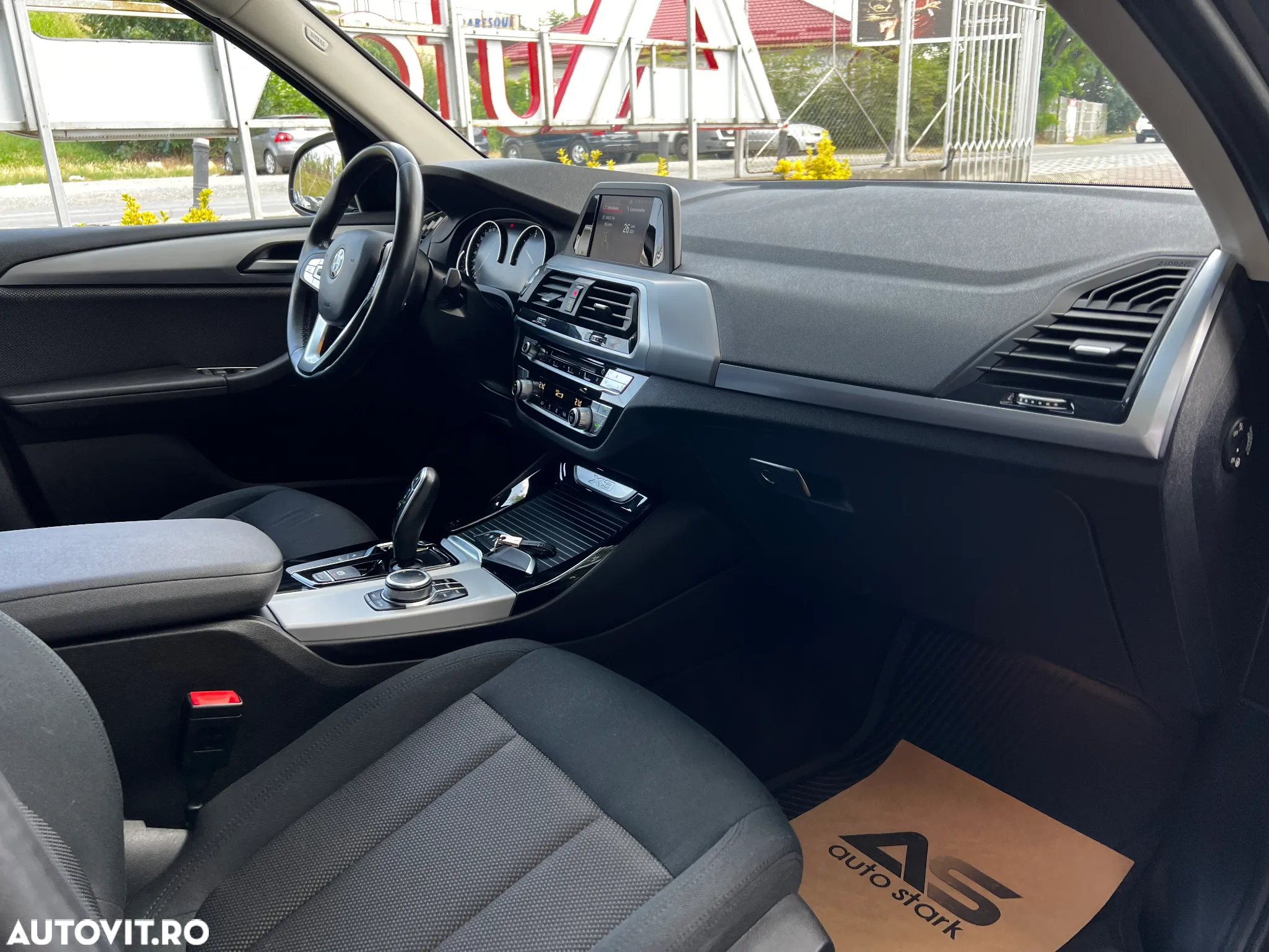 BMW X3 xDrive20d AT Advantage - 6