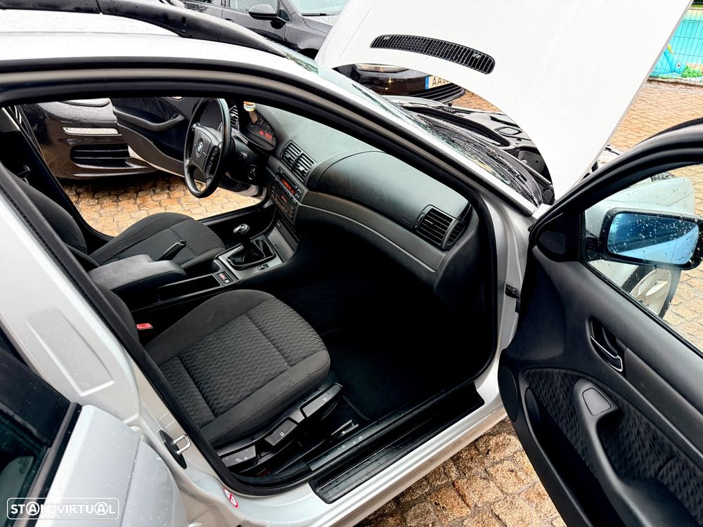 BMW 320 d Touring - 51