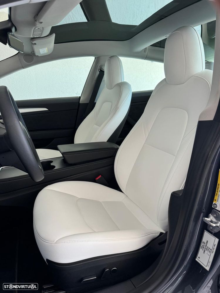 Tesla Model 3 Performance Dual Motor AWD - 14