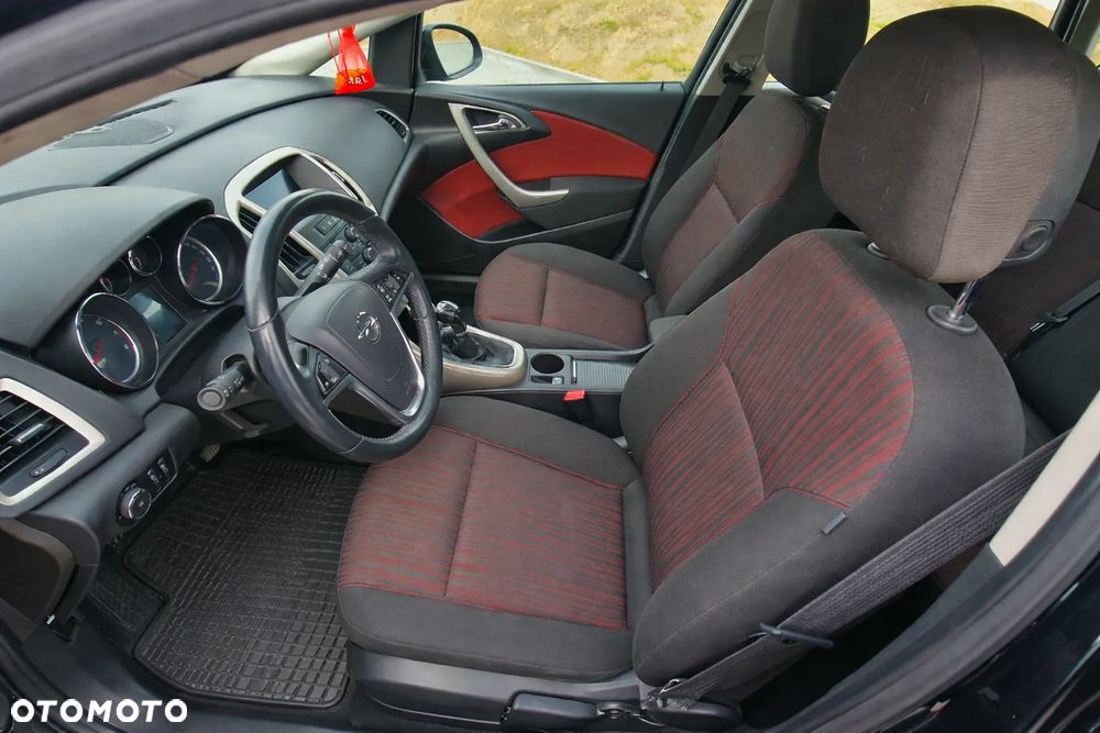 Opel Astra 1.4 T Cosmo - 12