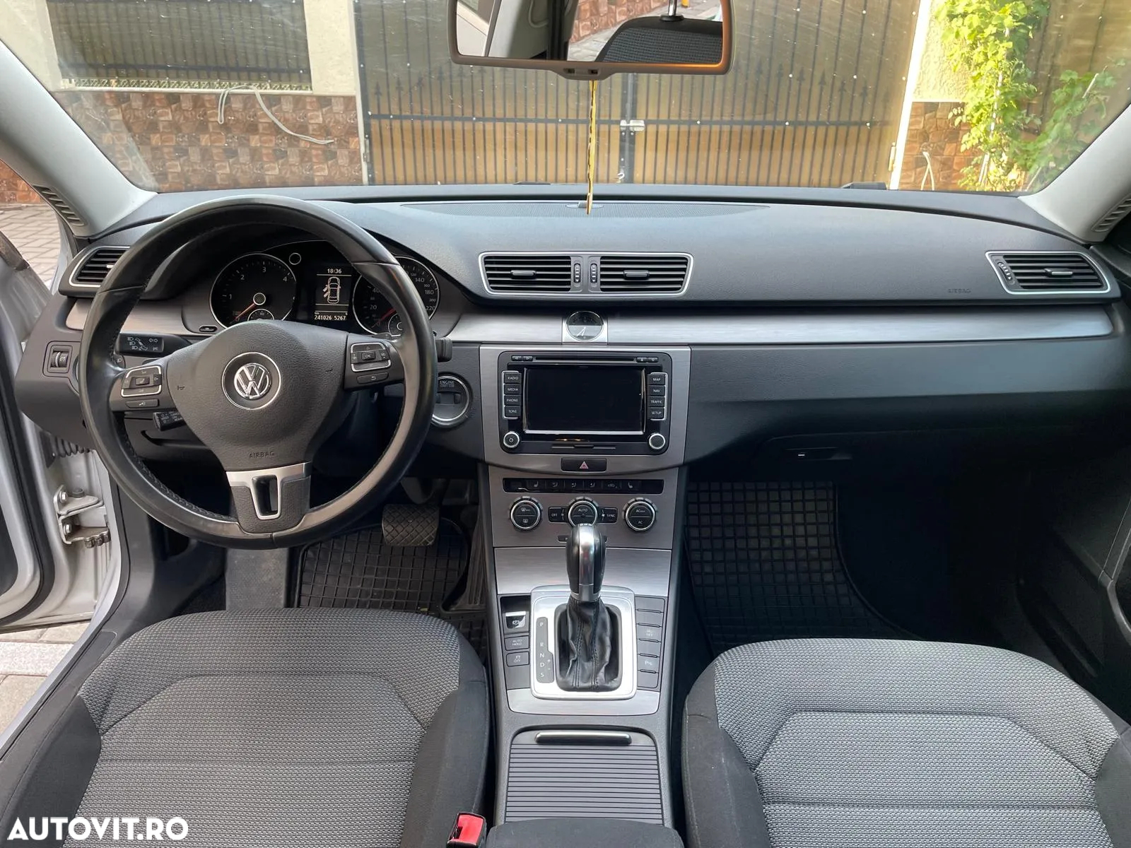 Volkswagen Passat 2.0 Blue TDI DSG SCR Comfortline - 9