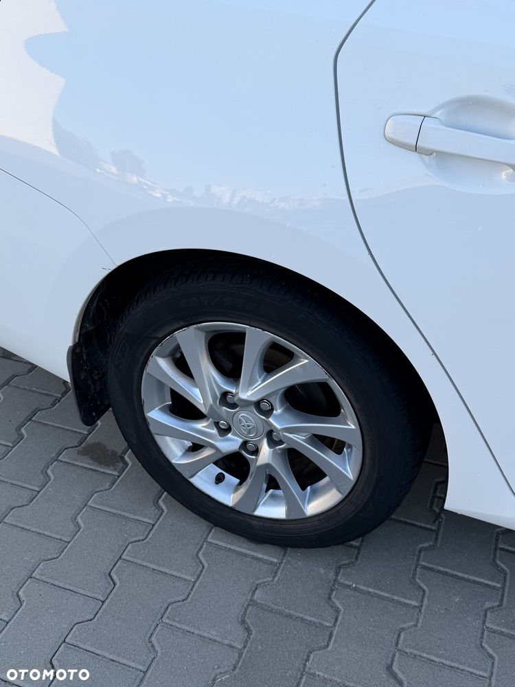 Toyota Auris - 3